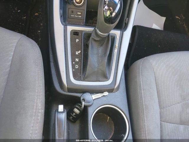 5NPDH4AE9EH464619 Hyundai ELANTRA SE