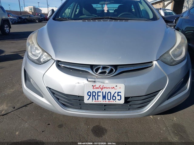 5NPDH4AE9EH464619 Hyundai ELANTRA SE