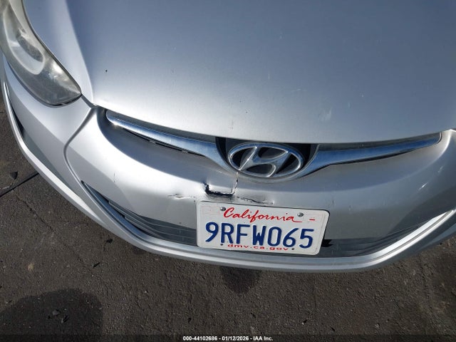 5NPDH4AE9EH464619 Hyundai ELANTRA SE