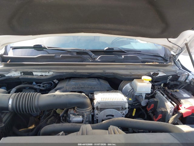 44102699 :رقم المزاد ، 1C6SRFHT9LN149036 vin ، 2020 Ram 1500 Limited  4x4 5'7 Box مزاد بيع