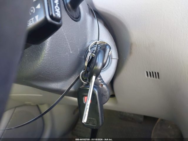 2007 TOYOTA COROLLA 1NXBR32E47Z794427 Photo 10