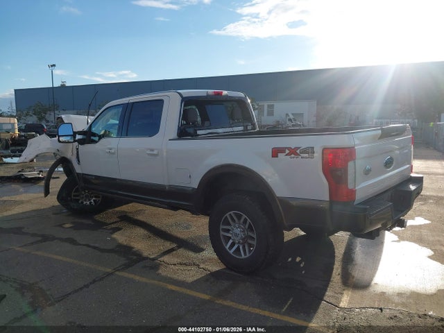 Ford F-250 King Ranch 2017 1FT7W2BT4HED86257 Image 3