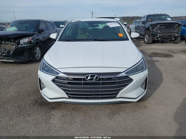 2019 Hyundai Elantra Sel მანქანა იყიდება აუქციონზე, vin: 5NPD84LF5KH414625, აუქციონის ნომერი: 44102768