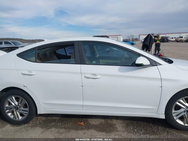 2019 Hyundai Elantra Sel მანქანა იყიდება აუქციონზე, vin: 5NPD84LF5KH414625, აუქციონის ნომერი: 44102768