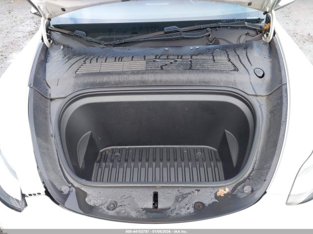 2020 TESLA MODEL Y 5YJYGDEF7LF004264 Photo 9