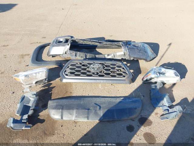 5TFCZ5AN7MX266364 Toyota Tacoma Trd Off-road