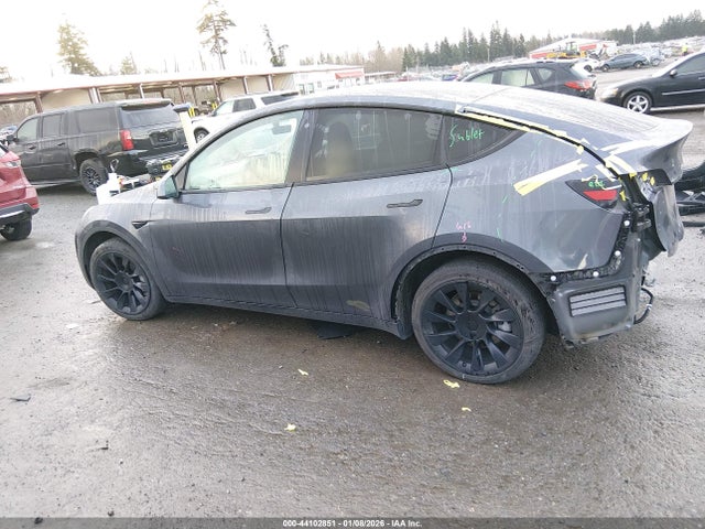 5YJYGDEE9LF059600 Tesla Model Y Long Range Dual Motor All-wheel Drive