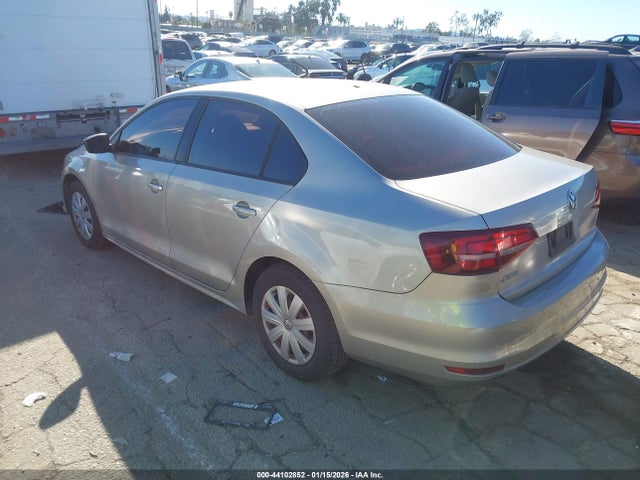 3VW267AJ3GM338195 Volkswagen Jetta 1.4t S