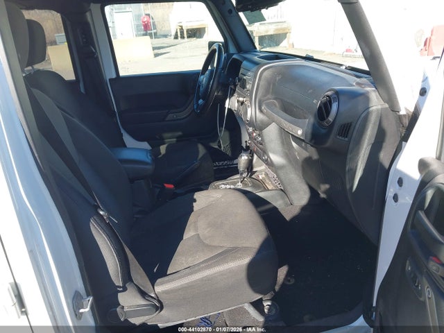 2018 JEEP WRANGLER JK UNLIMITED 1C4HJWDG6JL919608 Photo 4