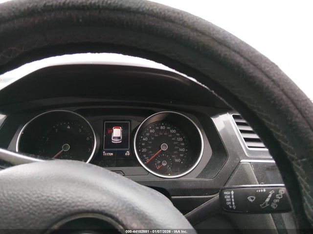 2020 VOLKSWAGEN TIGUAN 3VV2B7AX6LM134408 Photo 6
