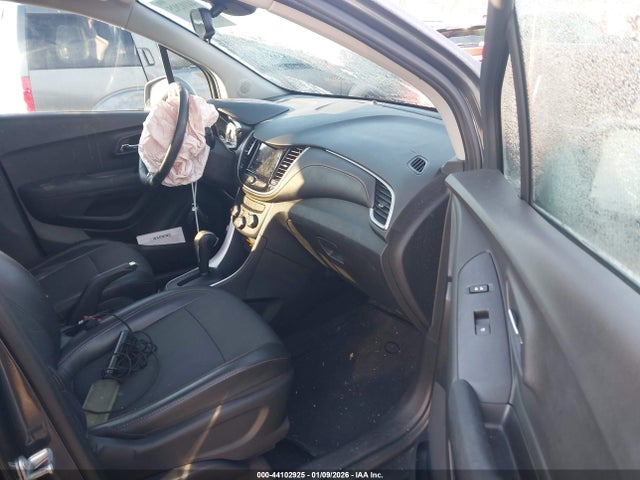 3GNCJPSB0JL164684 Chevrolet Trax Lt