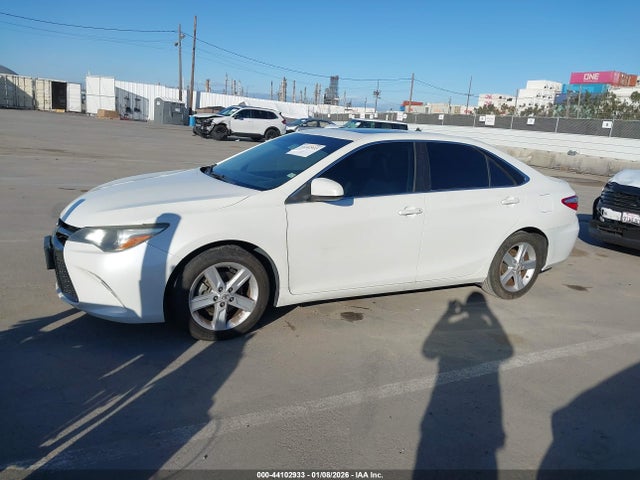 4T1BF1FK0FU016461 Toyota CAMRY SE