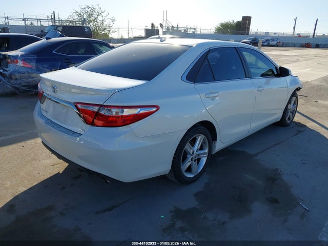 4T1BF1FK0FU016461 Toyota CAMRY SE
