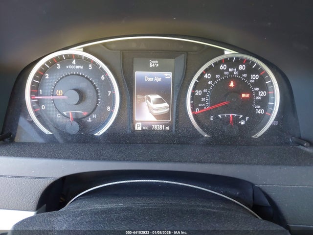 4T1BF1FK0FU016461 Toyota CAMRY SE