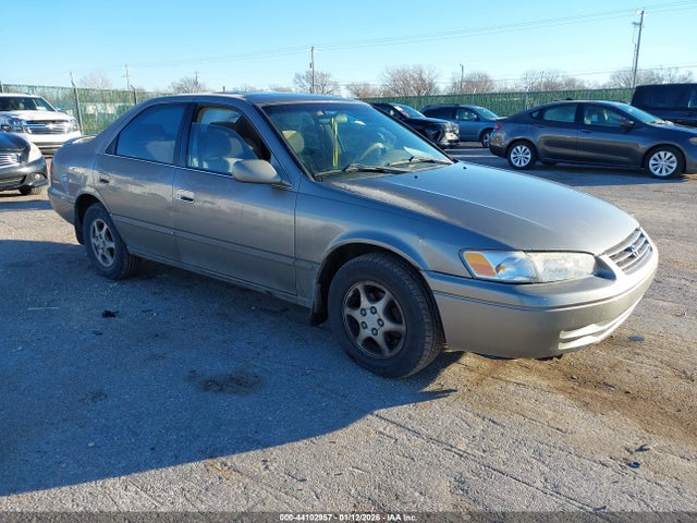 1999 TOYOTA CAMRY 4T1BG22K4XU592998