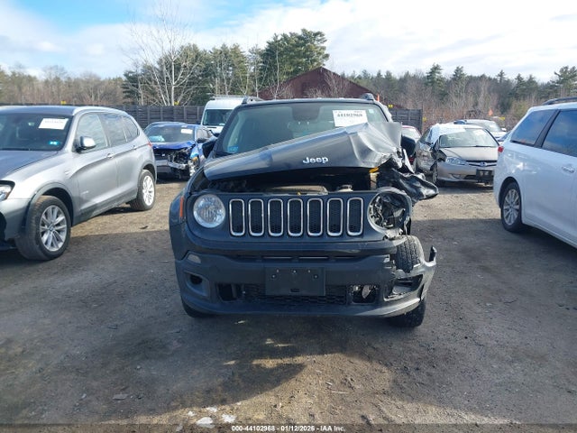 ZACCJBBB9JPG82702 Jeep Renegade Latitude 4x4