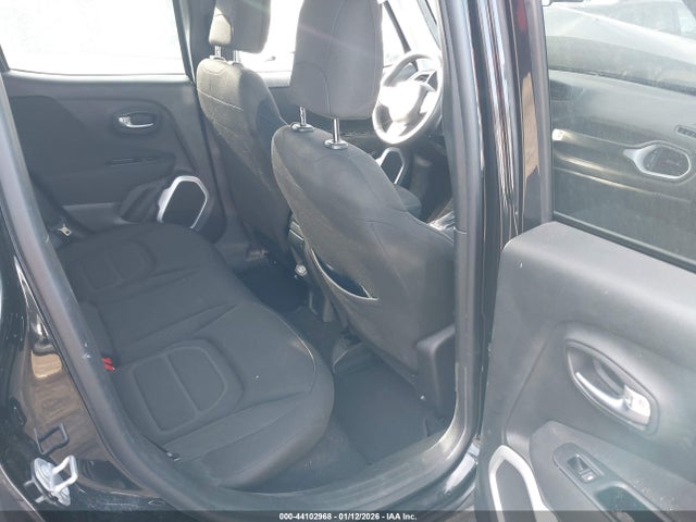 ZACCJBBB9JPG82702 Jeep Renegade Latitude 4x4
