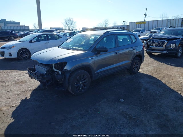 3VVDX7B21NM009400 Volkswagen Taos 1.5t S