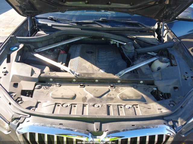 2019 BMW X5 5UXCR6C5XKLL52404 Photo 9