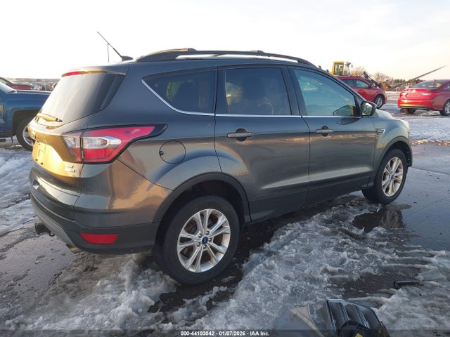 1FMCU9G93HUD59210 Ford ESCAPE SE