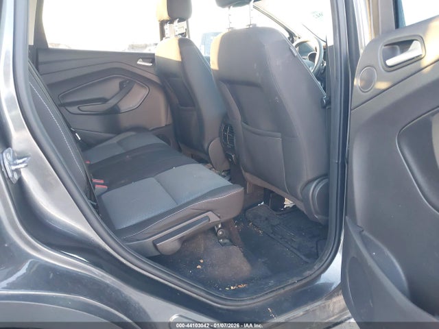 1FMCU9G93HUD59210 Ford ESCAPE SE
