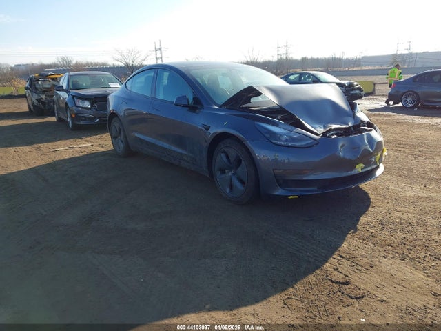2022 TESLA MODEL 3 5YJ3E1EB6NF318180 Photo 0
