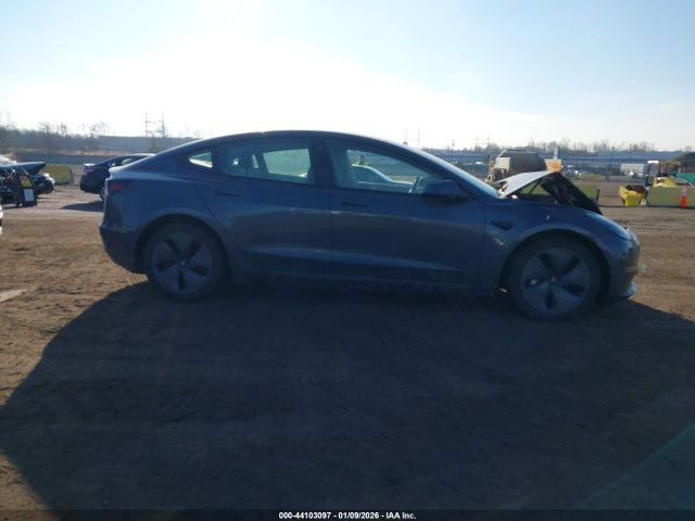 5YJ3E1EB6NF318180 Tesla Model 3 Long Range Dual Motor All-wheel Drive