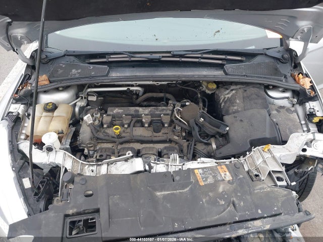 Ford FOCUS SE 2016 1FADP3F21GL293090 Image 10