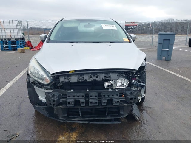 Ford FOCUS SE 2016 1FADP3F21GL293090 Image 13