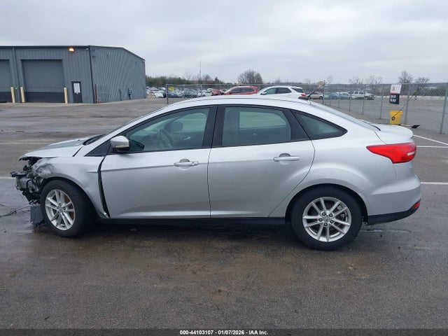 Ford FOCUS SE 2016 1FADP3F21GL293090 Image 15
