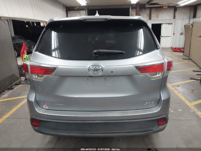 5TDKKRFH1FS119055 Toyota Highlander Xle V6