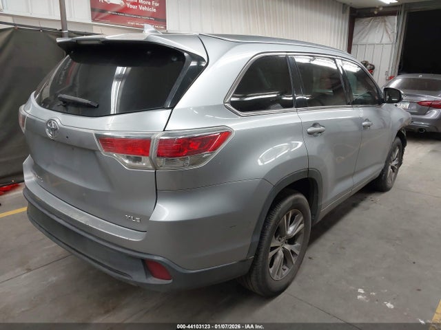 5TDKKRFH1FS119055 Toyota Highlander Xle V6