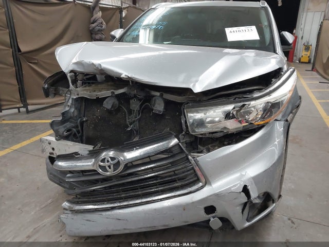 5TDKKRFH1FS119055 Toyota Highlander Xle V6