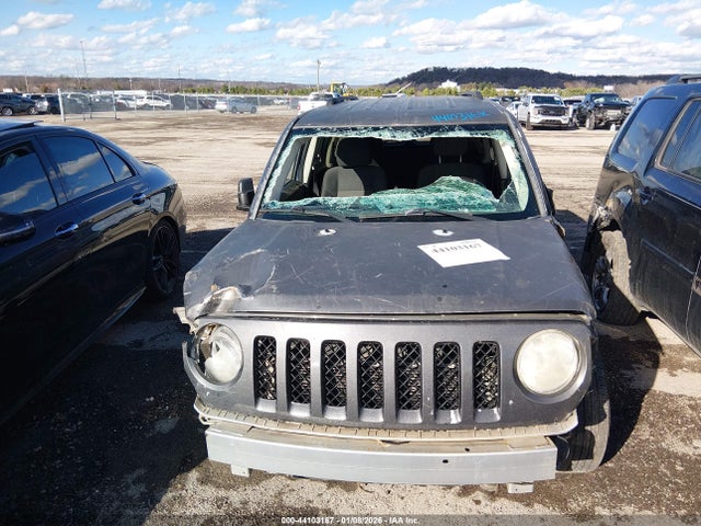 44103167 :رقم المزاد ، 1J4NT1GA0BD121103 vin ، 2011 Jeep Patriot Sport مزاد بيع