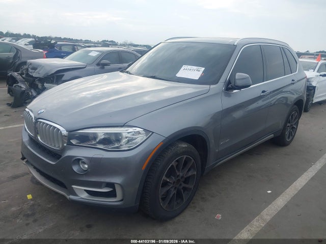 2017 BMW X5 5UXKR0C50H0V49763 Photo 1