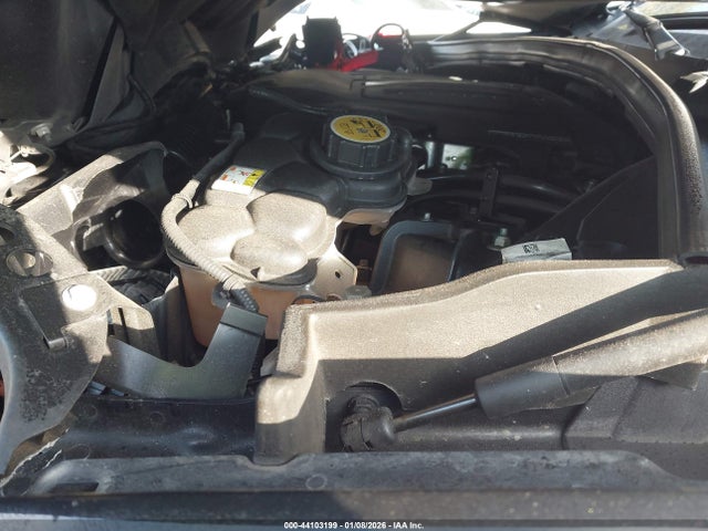 2017 JAGUAR F-PACE SADCL2BV9HA047367 Photo 9