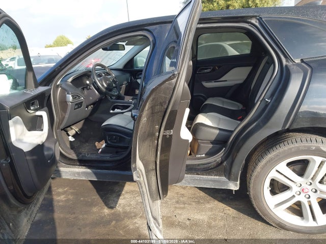 2017 JAGUAR F-PACE SADCL2BV9HA047367 Photo 7