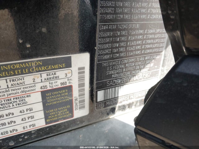 2017 JAGUAR F-PACE SADCL2BV9HA047367 Photo 8