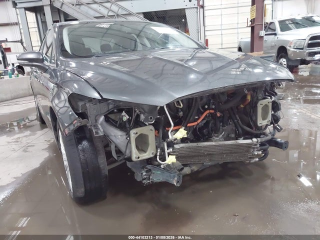 3FA6P0LU0FR172757 Ford Fusion Hybrid Se
