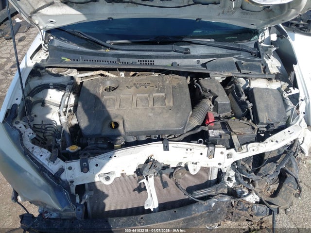 5YFBURHE1EP057371 Toyota Corolla Le Plus