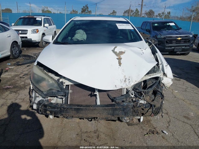 5YFBURHE1EP057371 Toyota Corolla Le Plus
