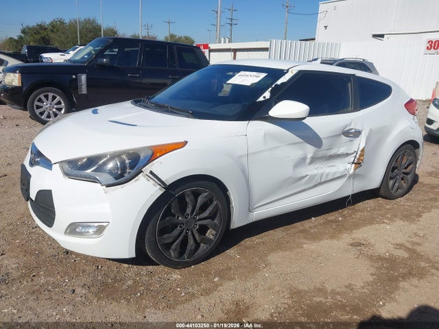 Продажа на аукционе авто 2015 Hyundai Veloster Flex, vin: KMHTC6AD2FU220536, номер лота: 44103250