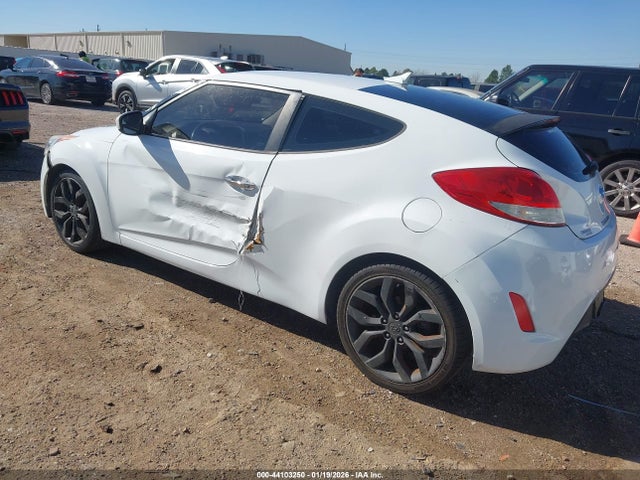 Продажа на аукционе авто 2015 Hyundai Veloster Flex, vin: KMHTC6AD2FU220536, номер лота: 44103250