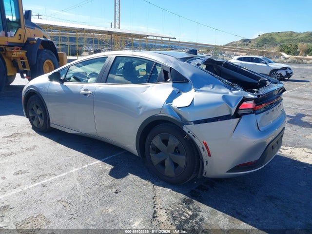 JTDACAAU5T3065917 Toyota Prius Le