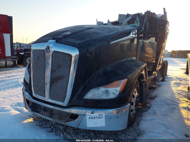 Продажа на аукционе авто 2025 Kenworth T680, vin: 1XKYD49X3SJ179683, номер лота: 44103263