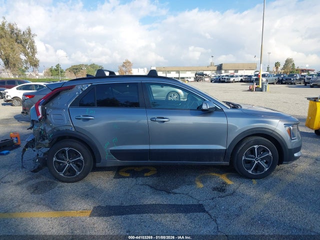 KNDCR3LE4R5205798 KIA NIRO EX
