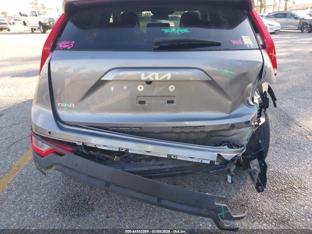KNDCR3LE4R5205798 KIA NIRO EX