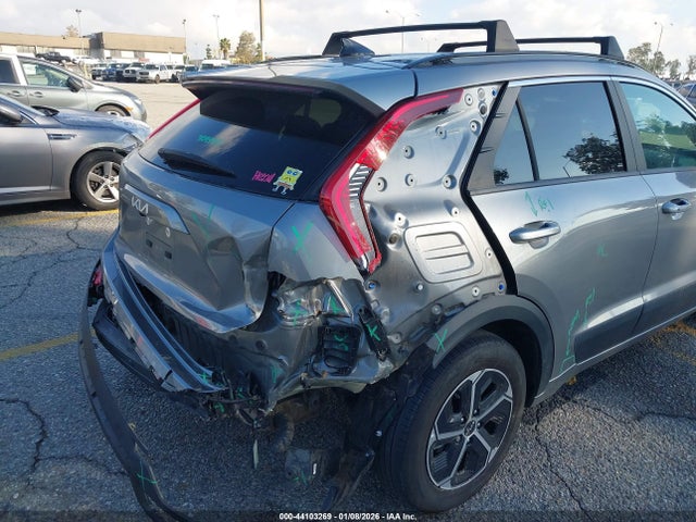KNDCR3LE4R5205798 KIA NIRO EX
