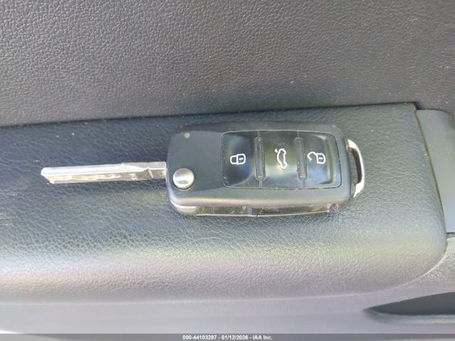 3VW167AJ9HM231231 Volkswagen Jetta 1.4t S