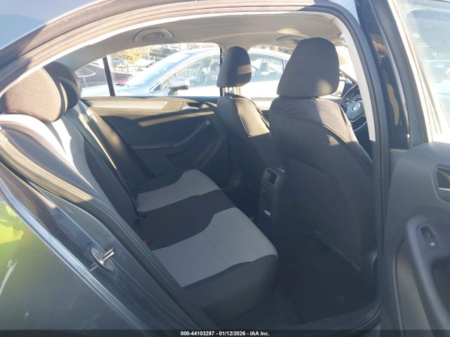 3VW167AJ9HM231231 Volkswagen Jetta 1.4t S